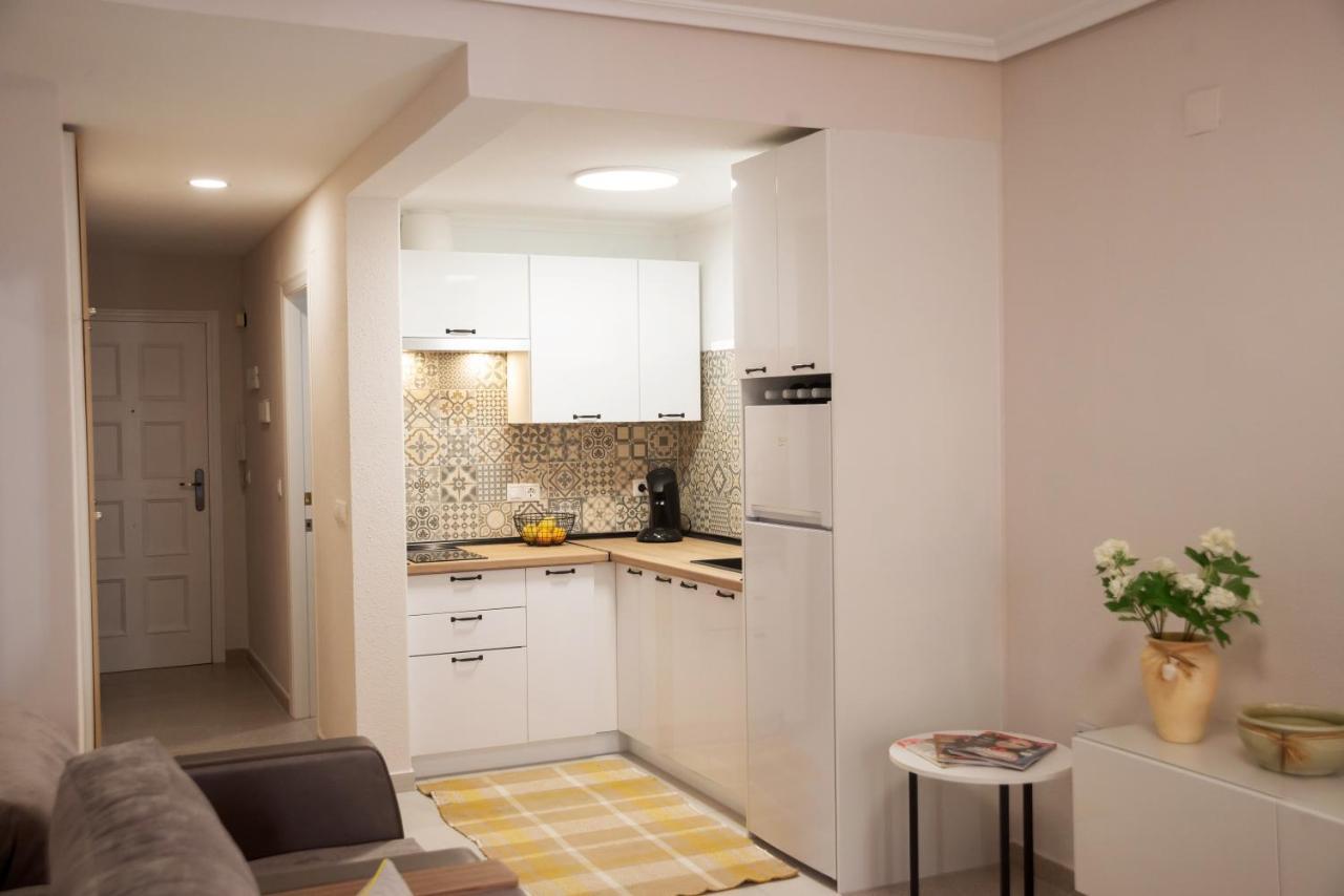 Holiday Studio Jardin Playa 또레비에하 외부 사진