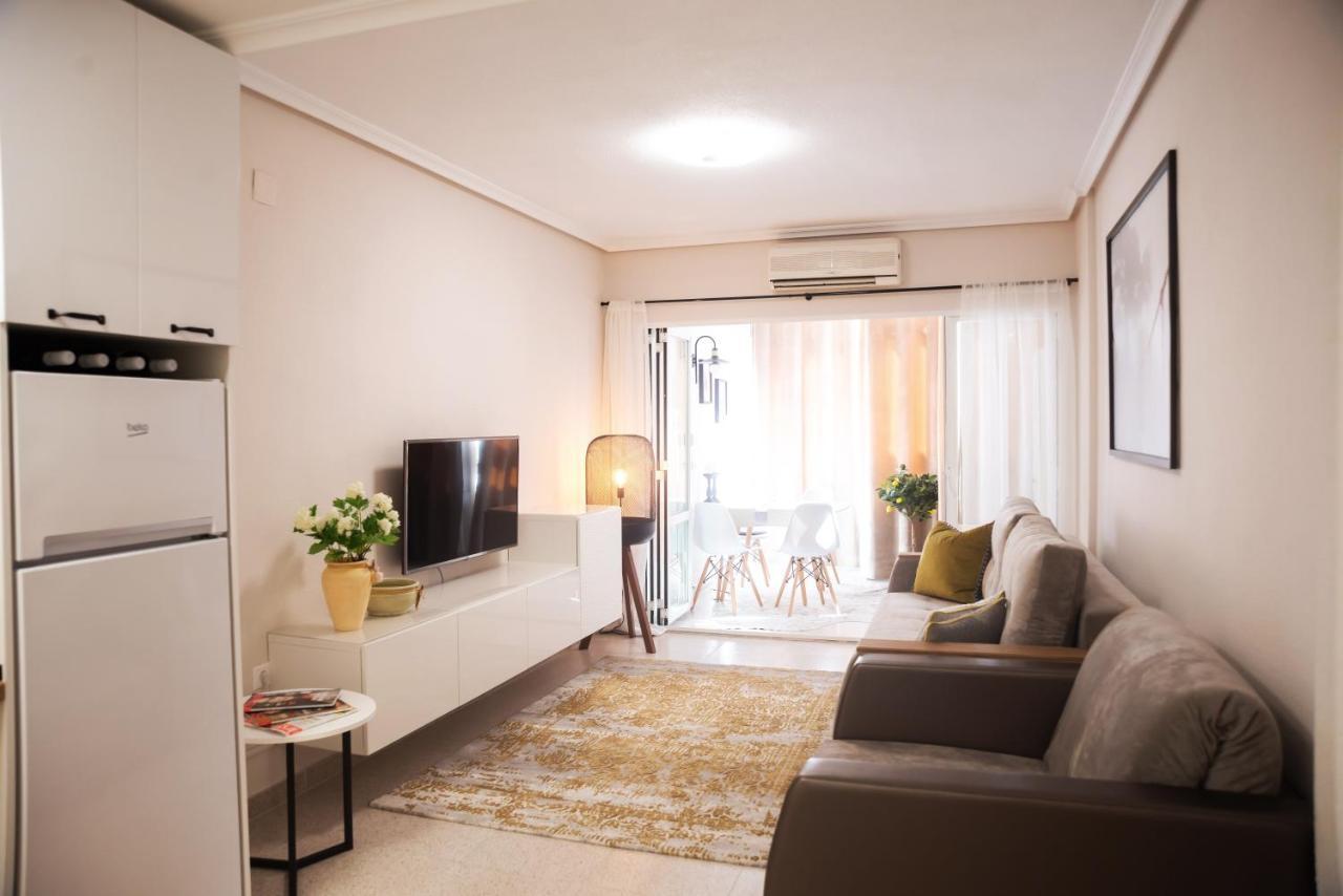 Holiday Studio Jardin Playa 또레비에하 외부 사진