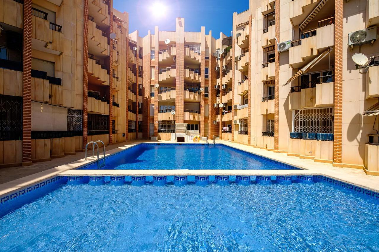 Holiday Studio Jardin Playa 또레비에하 외부 사진