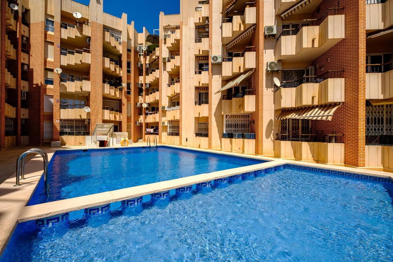Holiday Studio Jardin Playa 또레비에하 외부 사진